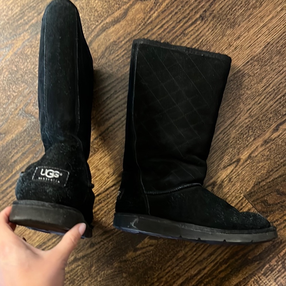 Tall black Ugg boots